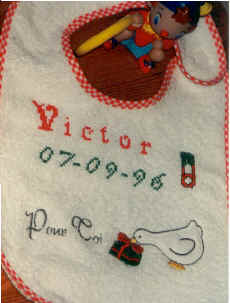 bavoir de Victor